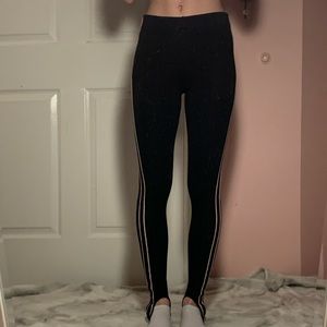 Red & White Lined Black Leggings with Stirrups